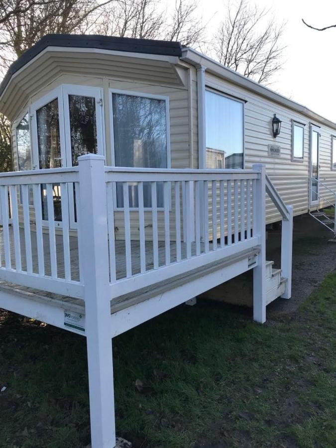 The Winchester Luxury Pet Friendly Caravan On Broadland Sands Holiday Park Between Lowestoft And Great Yarmouth Hotel Corton  Buitenkant foto